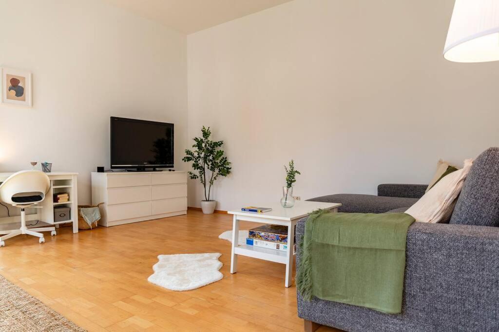Apartment Savoir-vivre In Unserer Zentralen Balkonwohnung Wien
